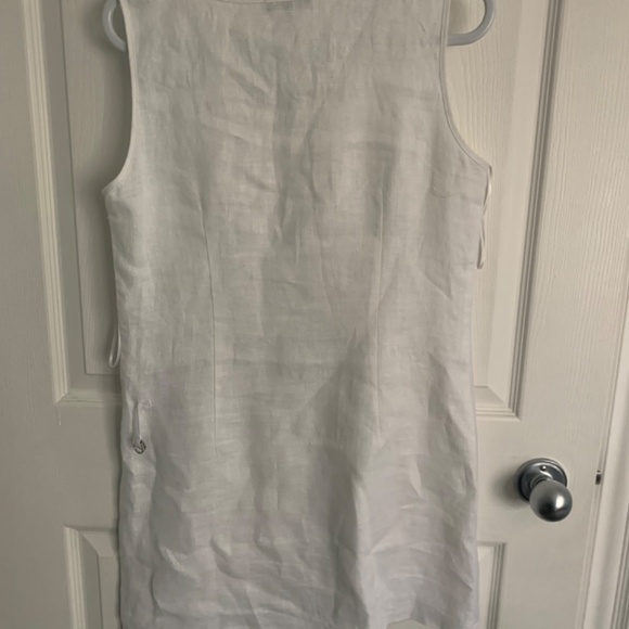 Eric Alexandre white top Size 38 which fits like US 6 - Picture 3 of 3